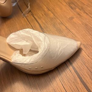 Dolce Vita Beige Pointed Toe Heels